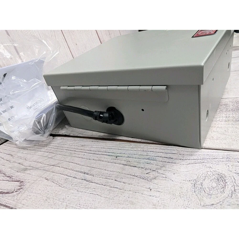 ALTRONIX SAV4D 12VDC @ 5A PTC Outputs 4 Output CCTV Power Supply - New OPEN BOX
